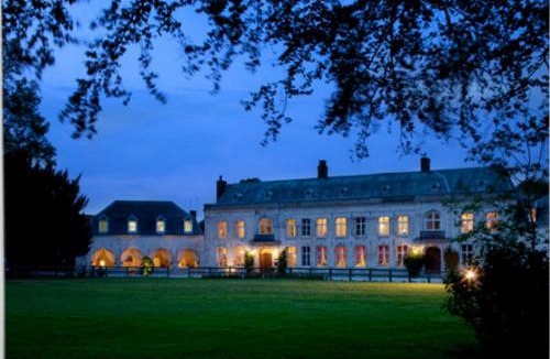 Recques-sur-Hem Hotel | Château De Cocove