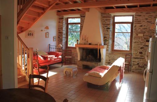 Colombieres-sur-Orb Apartment | Château de Colombières sur Orb