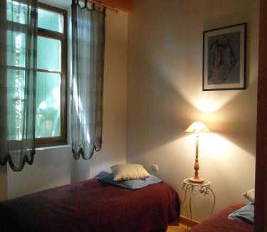 Colombieres-sur-Orb Apartment | Château de Colombières sur Orb