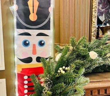 Chaumes-en-Brie Bed & Breakfast | Château de Crènille