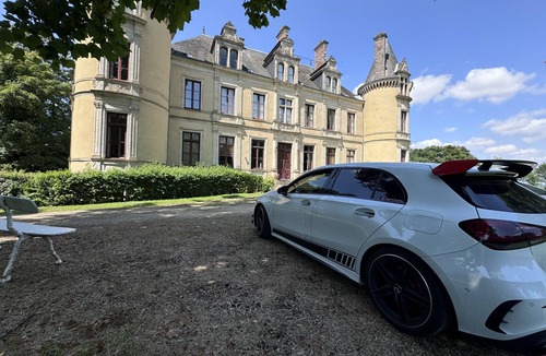 Dangeul Villa | Château de Dangeul - Authentique - 14 pers. - Rêve