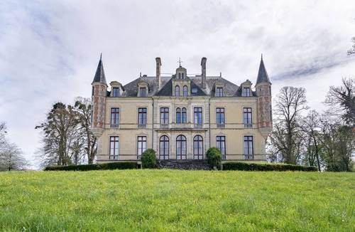 Dangeul Villa | Château de Dangeul - Authentique - 14 pers. - Rêve