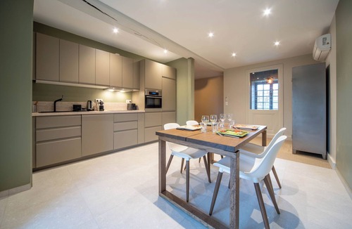 Dracy-le-Fort Other | "Château de Dracy - La Délicate"