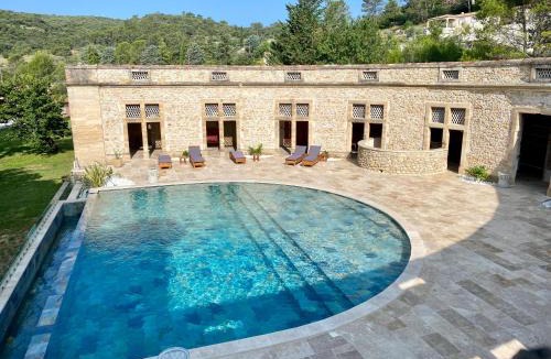 Saint-Ambroix House | Château de Fabiargues