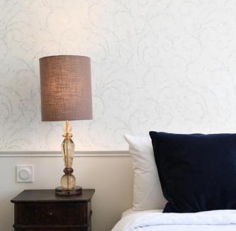 Serves-sur-Rhone Hotel | Château de Fontager