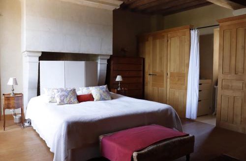 Beaumont-Pied-de-Boeuf Bed & Breakfast | Château de la Faverie chambres d hôtes