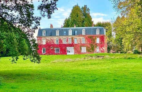 Coulommes-la-Montagne Bed & Breakfast | Château de Belleaucourt