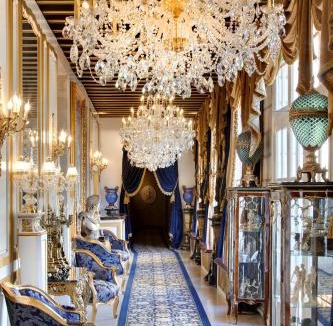 Saint-Etienne-de-Chigny Hotel | Château De Beauvois - La Maison Younan