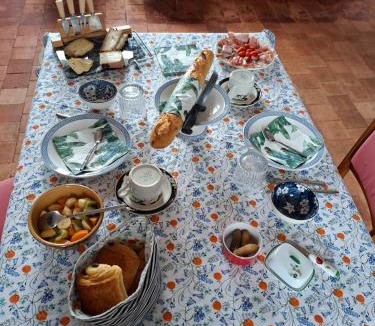 Val-du-Layon Bed & Breakfast | Château de la GENAISERIE - Chambres d'hôtes