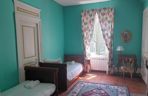 Saint-Bonnet-les-Oules Bed & Breakfast | Château de Saint Bonnet les Oules