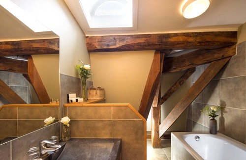 Saint-Denis-le-Thiboult Hotel | Château de Belmesnil