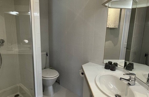 Saint-Jean-aux-Amognes Bed & Breakfast | Château de Sury