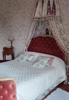 Saint-Sulpice-en-Pareds Bed & Breakfast | Château de la Mothe