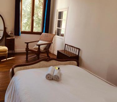 Serrieres-en-Chautagne Bed & Breakfast | Château de Fortis