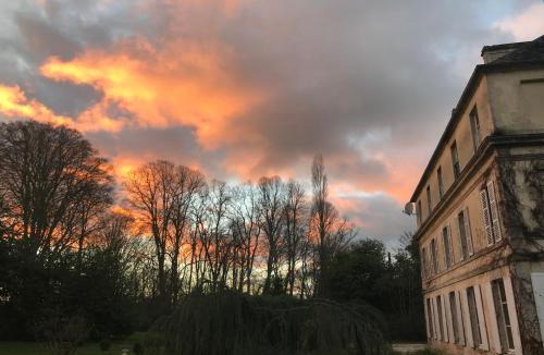 Le Breuil-en-Bessin Bed & Breakfast | Château de Goville