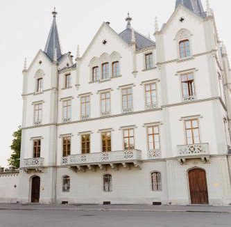 Vevey Bed & Breakfast | Château de l'Aile- Boutique Suites