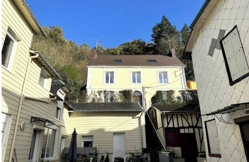 Montfort-sur-Risle House | Château de la folie