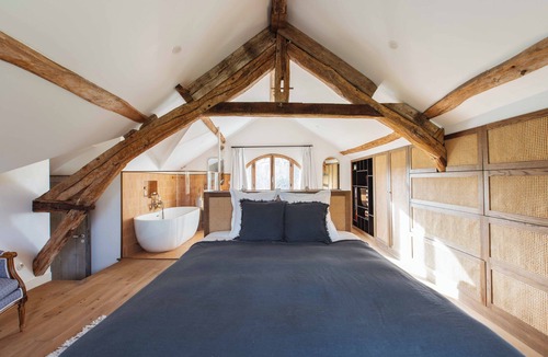 Saint-Cyr-en-Arthies Hotel | Château de la Bûcherie