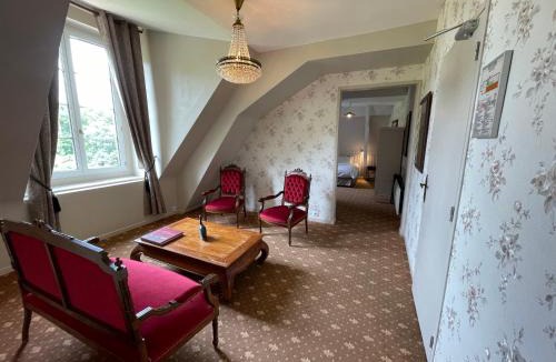 Brain-sur-Allonnes Hotel | Château De La Coutancière