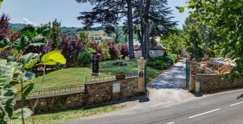 Saint-Geniez-d'Olt Hotel | Château de la Falque, The Originals Relais