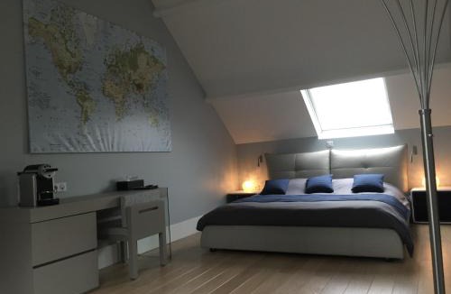 Trie-Chateau Bed & Breakfast | Château de la Folie