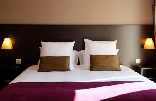 Portel-des-Corbieres Bed & Breakfast | Château de Lastours - Le Resort