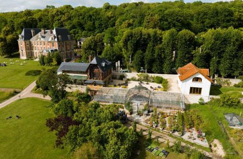 Saint-Cyr-en-Arthies Hotel | Château De La Bûcherie