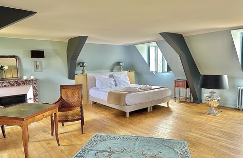 Villeny House | Château de la Giraudière