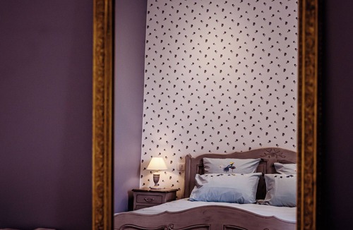 Vallon-sur-Gee Bed & Breakfast | Château de la Grange Moreau - Room Jacques Louis Belin de Béru