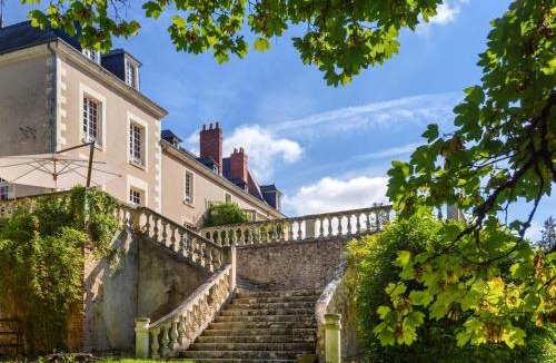 Nazelles-Negron Hotel | Château de la Huberdière