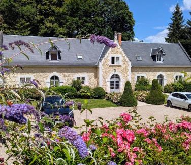 Chissay-en-Touraine Hotel | Château de la Menaudière