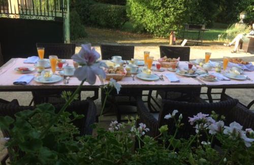 Bram Bed & Breakfast | Château de la Prade