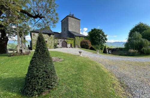 Cruet Bed & Breakfast | Château De La Rive