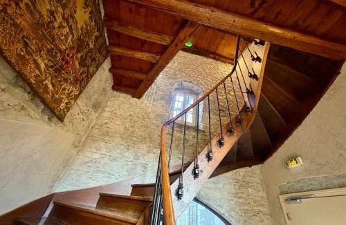 Cruet Bed & Breakfast | Château De La Rive Suite Romantique