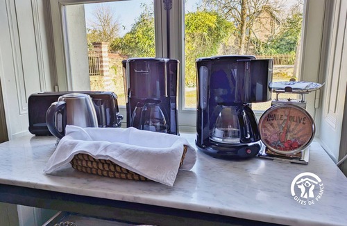 Ahuille Cottage | Château de la Roche 11-12 pers, historical charm, comfort included