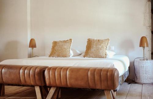 Saint-Porchaire House | Château de La Vallade