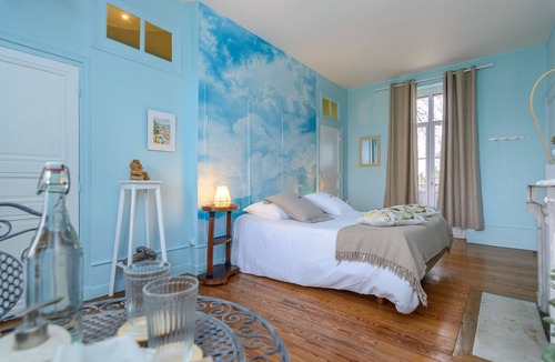 Saint-Marcel Bed & Breakfast | Château de la Villeneuve