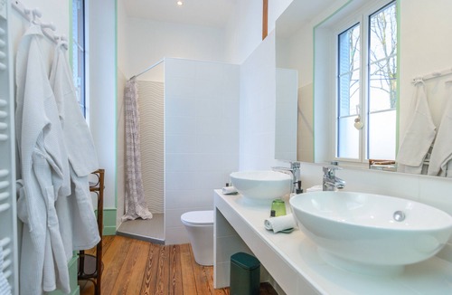 Saint-Marcel Bed & Breakfast | Château de la Villeneuve