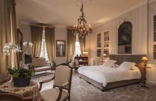 Onet-le-Chateau Hotel | Château de Labro - Teritoria