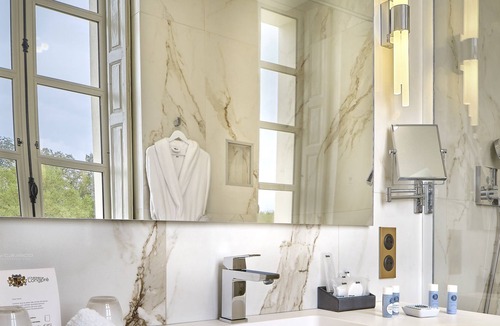 Varilhes Hotel | Château de Longpré