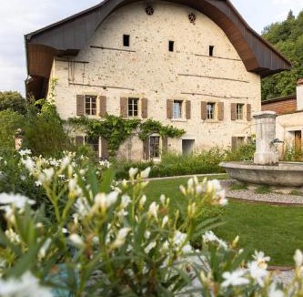 Marnand Apartment | Château de Marnand - Duplex à la ferme