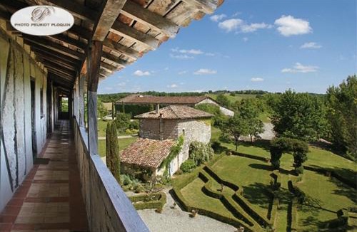 Castelnau-de-Montmiral House | Château de Mayragues