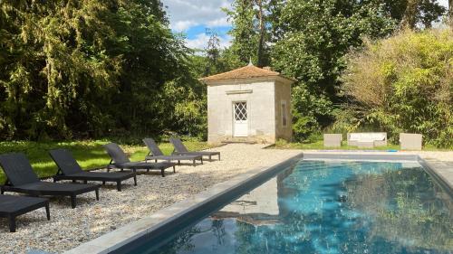 Bazouges-sur-le-Loir House | Château de Marigné - Gîte de charme- 15 pl