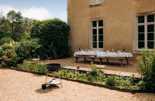 Bazouges-sur-le-Loir House | Château de Marigné - Gîte de charme- 15 pl