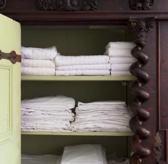 Colmey Bed & Breakfast | Château de Martigny