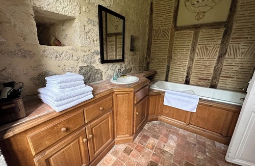 Espiens Other | Château de Mazelières is a peaceful setting for a relaxing vacation