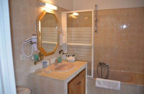 La Croix-Valmer Hotel | Château de Meï-Lésé