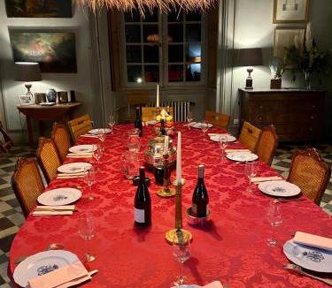 Moulins-le-Carbonnel Villa | Château de Moulins