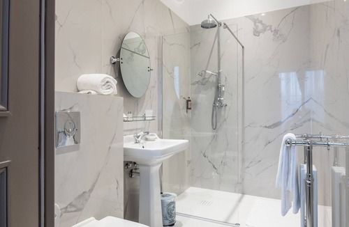 Montaulin House | Château de Montabert