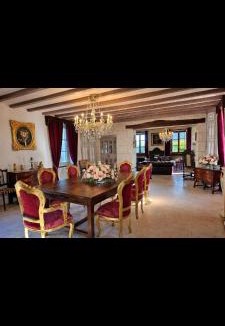 Avon-les-Roches Bed & Breakfast | Château de Naie